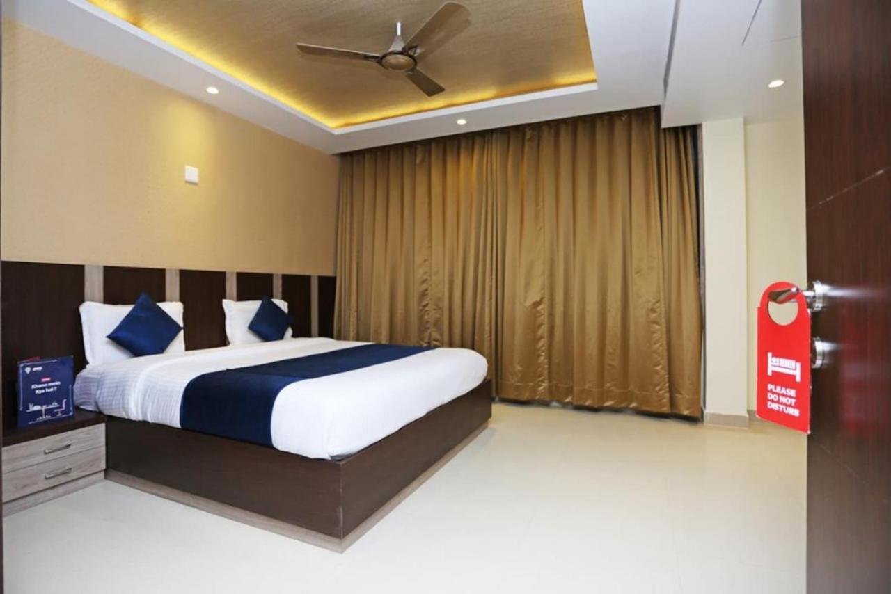 Hotel Golden Orchid Bhubaneswar Bagian luar foto