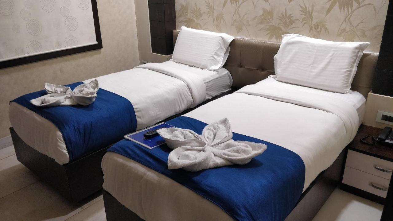 Hotel Golden Orchid Bhubaneswar Bagian luar foto