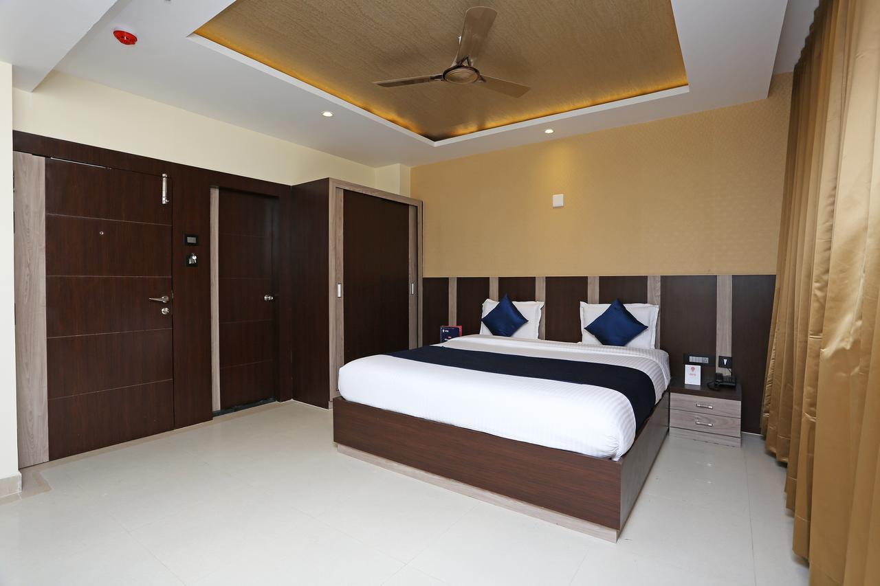Hotel Golden Orchid Bhubaneswar Bagian luar foto