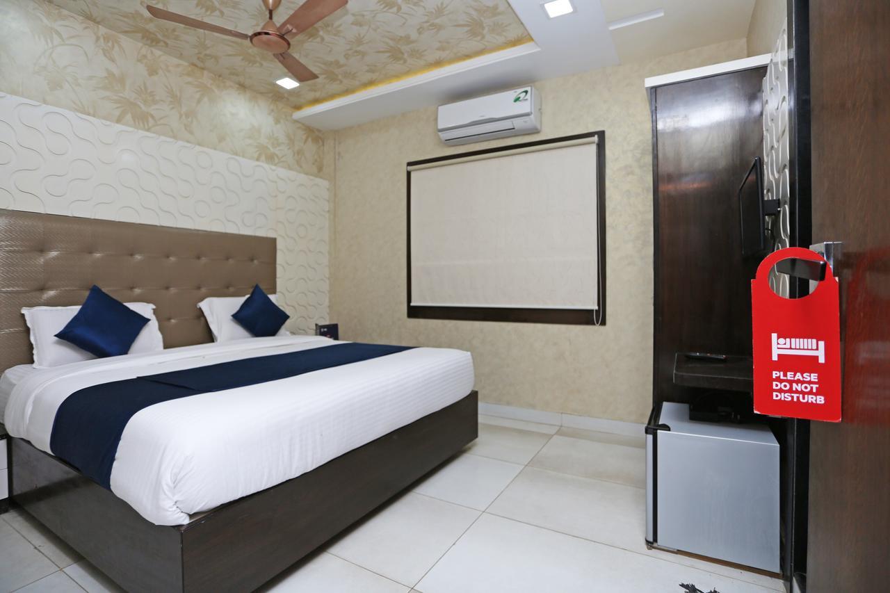 Hotel Golden Orchid Bhubaneswar Bagian luar foto